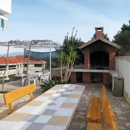 Apartment Sea-view With Pool, Terrace, And Outdoor Lounge In Scenic Ciovo Island *