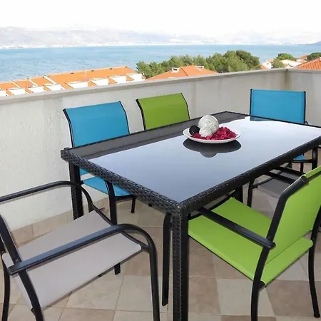 Apartment Sea-view With Pool, Terrace, And Outdoor Lounge In Scenic Ciovo Island Trogir