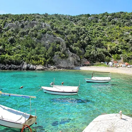 Sea-view With Pool, Terrace, And Outdoor Lounge In Scenic Ciovo Island *